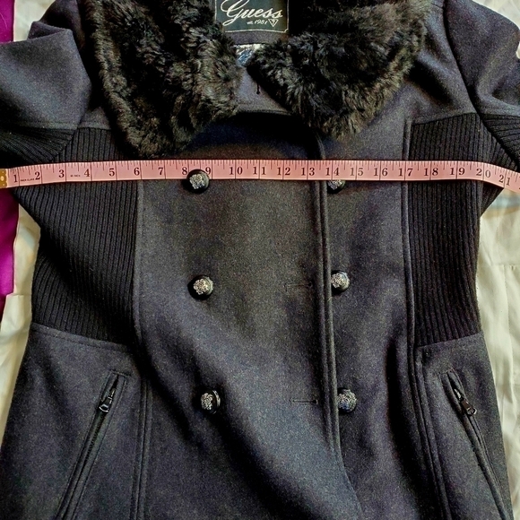 GUESS - Women's Wool Double breasted winter coat faux fur WARM Neutral Mod Sz. L - Picture 9 of 9